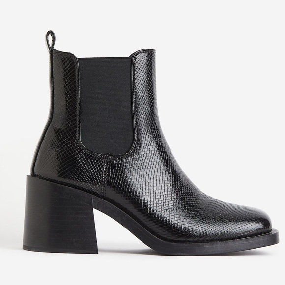 CHELSEA BOOTS WITH HEEL - Picture 3 of 15